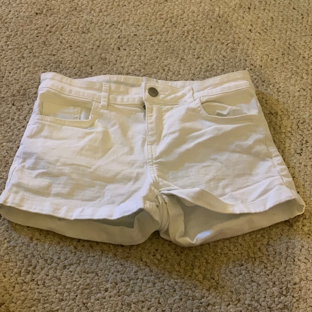 H&M white shorts